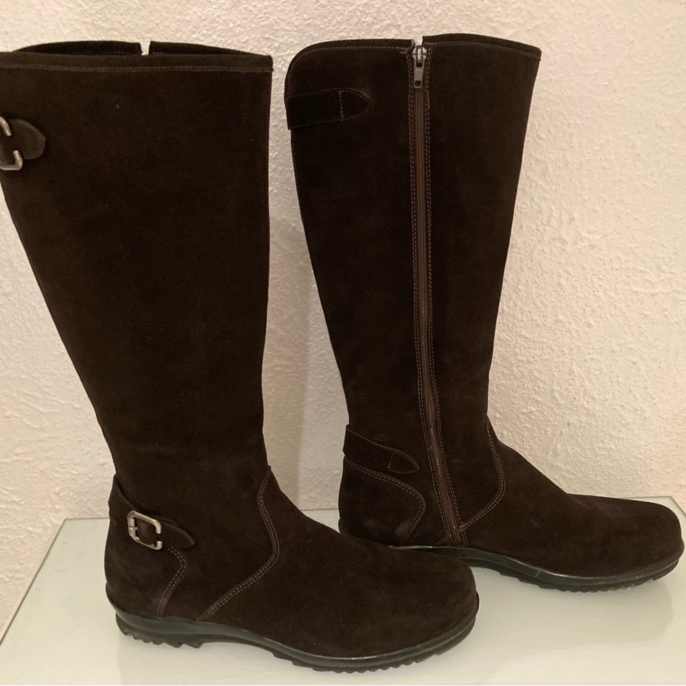 Tova Espresso Brown suede 9.5